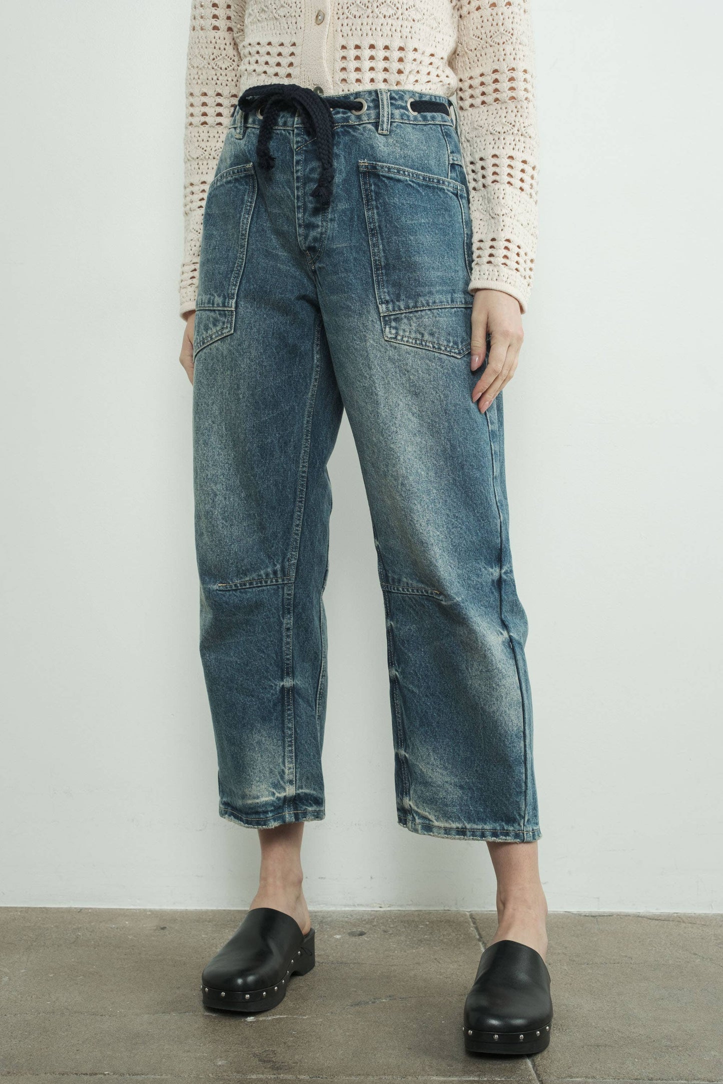BARREL DENIM PANTS WITH EYELET WAIST
