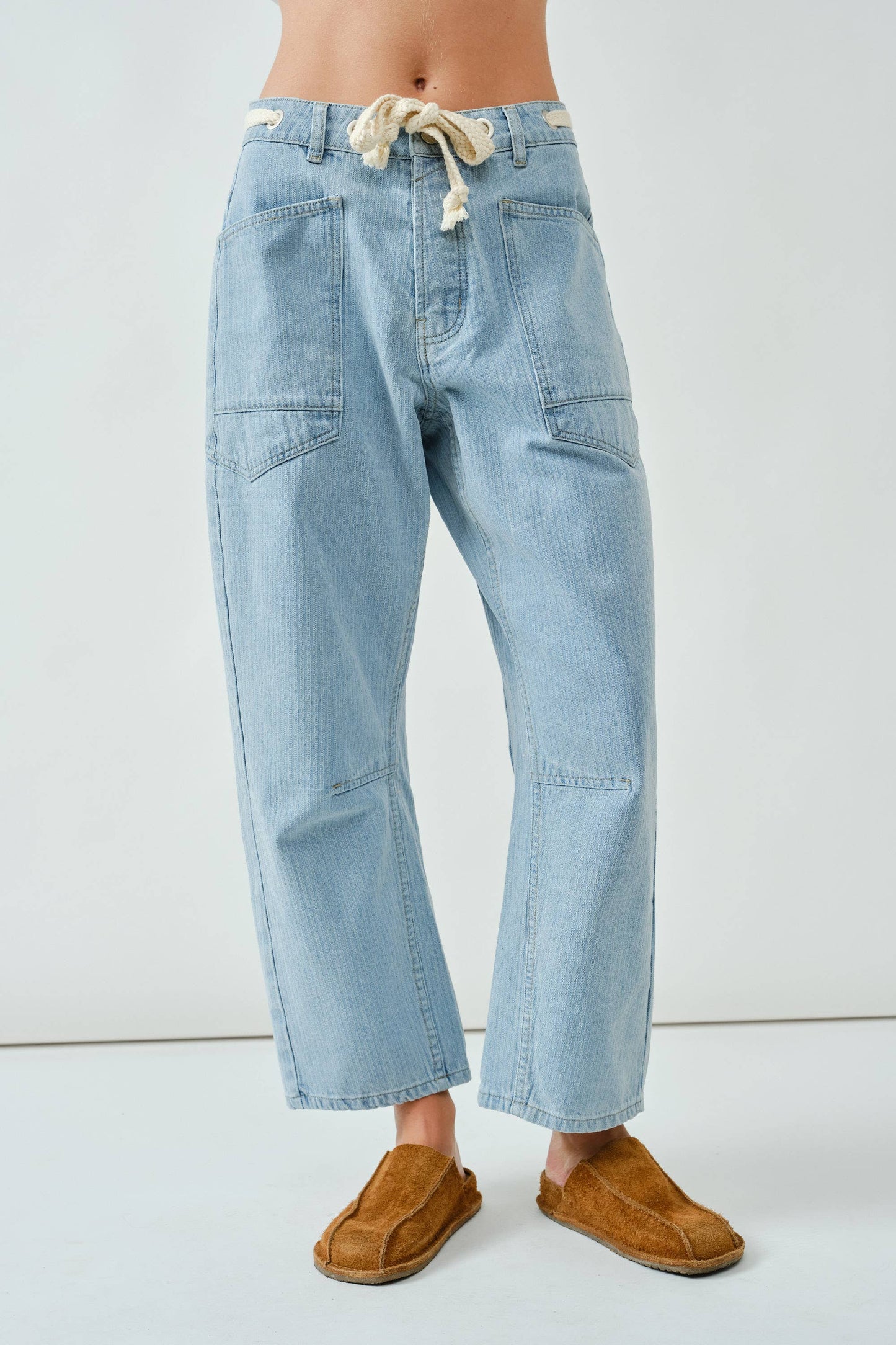 BARREL DENIM PANTS WITH EYELET WAIST
