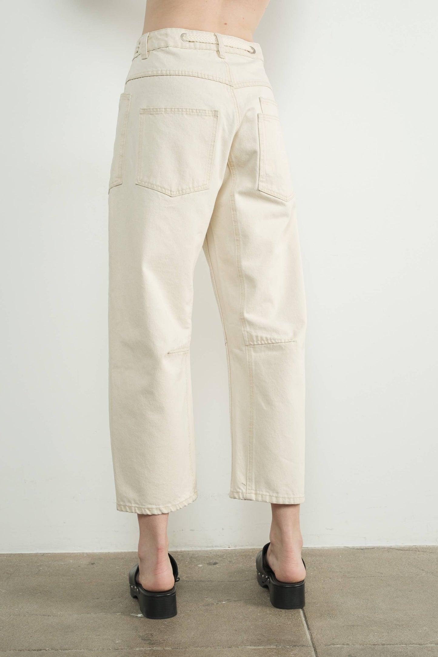 BARREL DENIM PANTS WITH EYELET WAIST