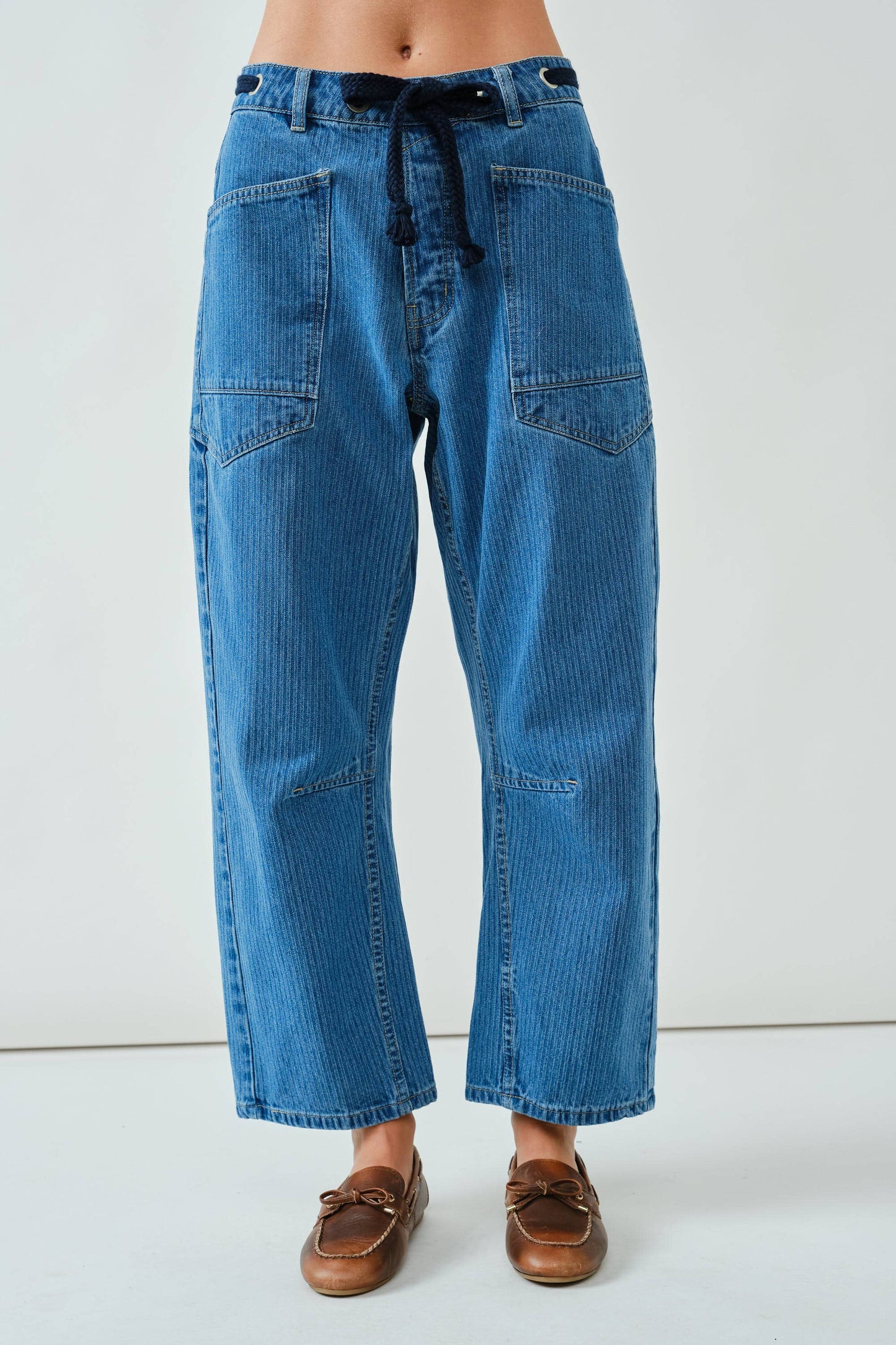 BARREL DENIM PANTS WITH EYELET WAIST