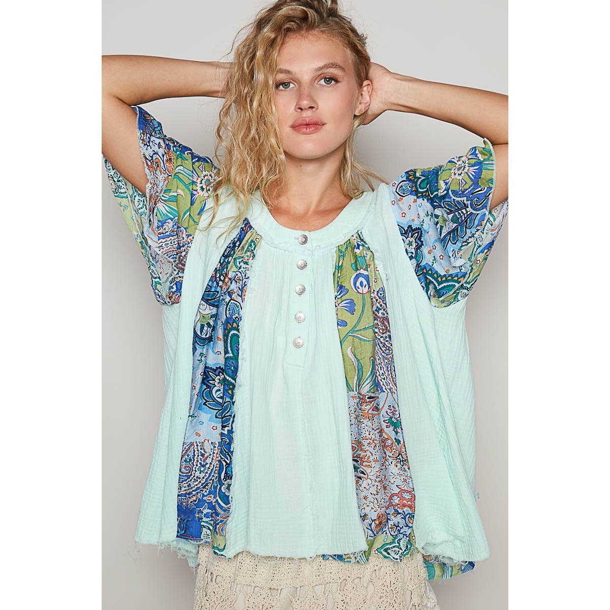 Round neck ruffle short sleeve printed woven top