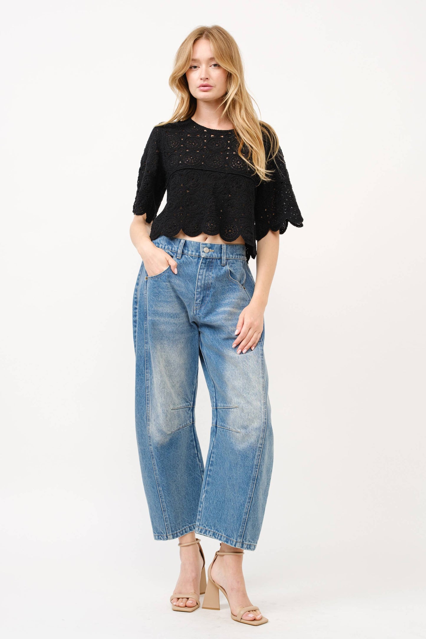 SLOUCHY RELAX FIT CROP BARREL JEANS