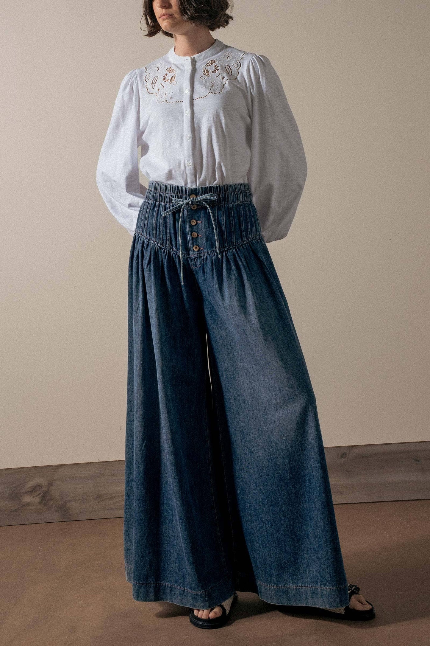 Pleated Wide-Leg Button Closure Pants