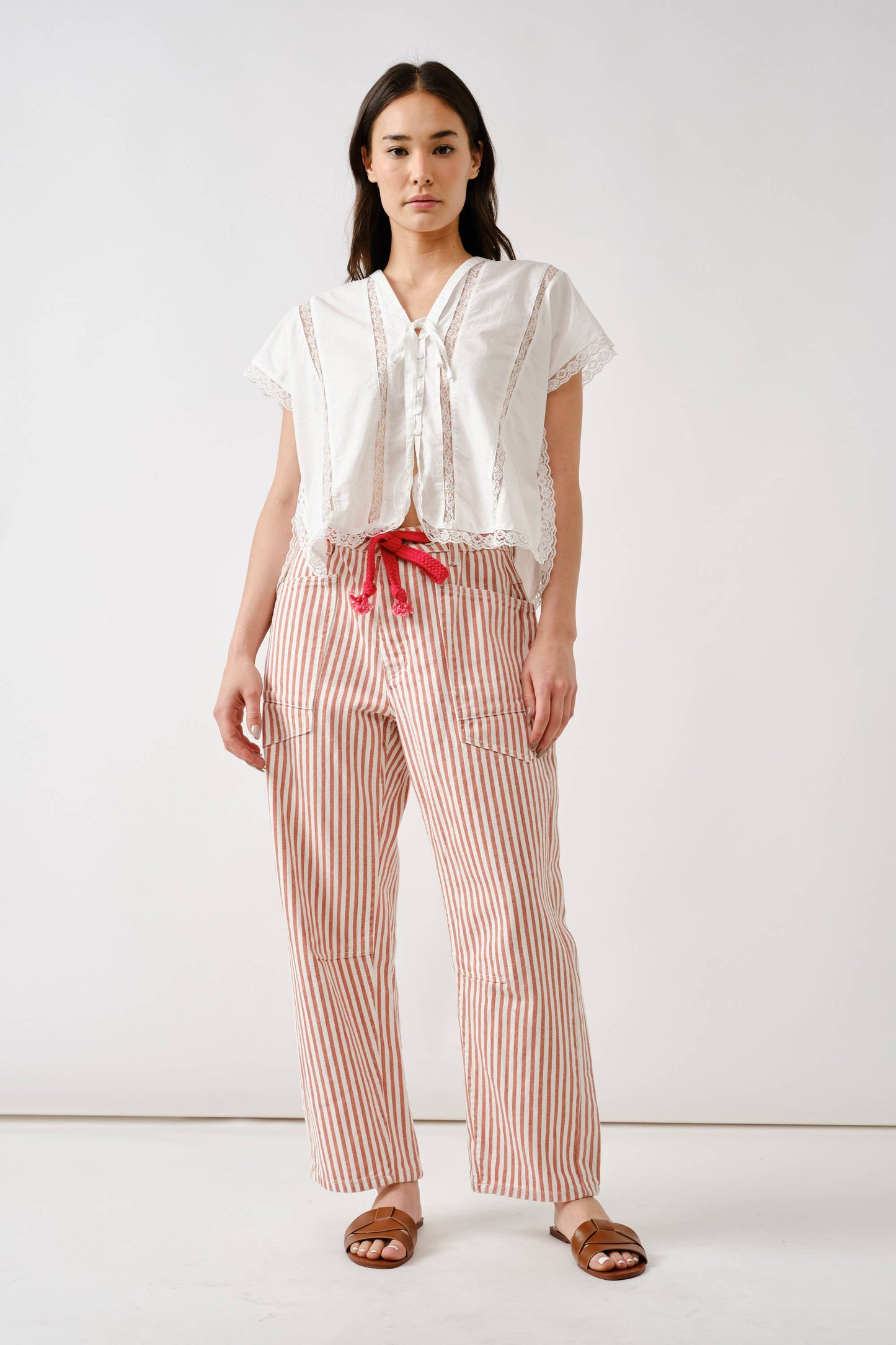 BARREL DENIM PANTS WITH EYELET WAIST