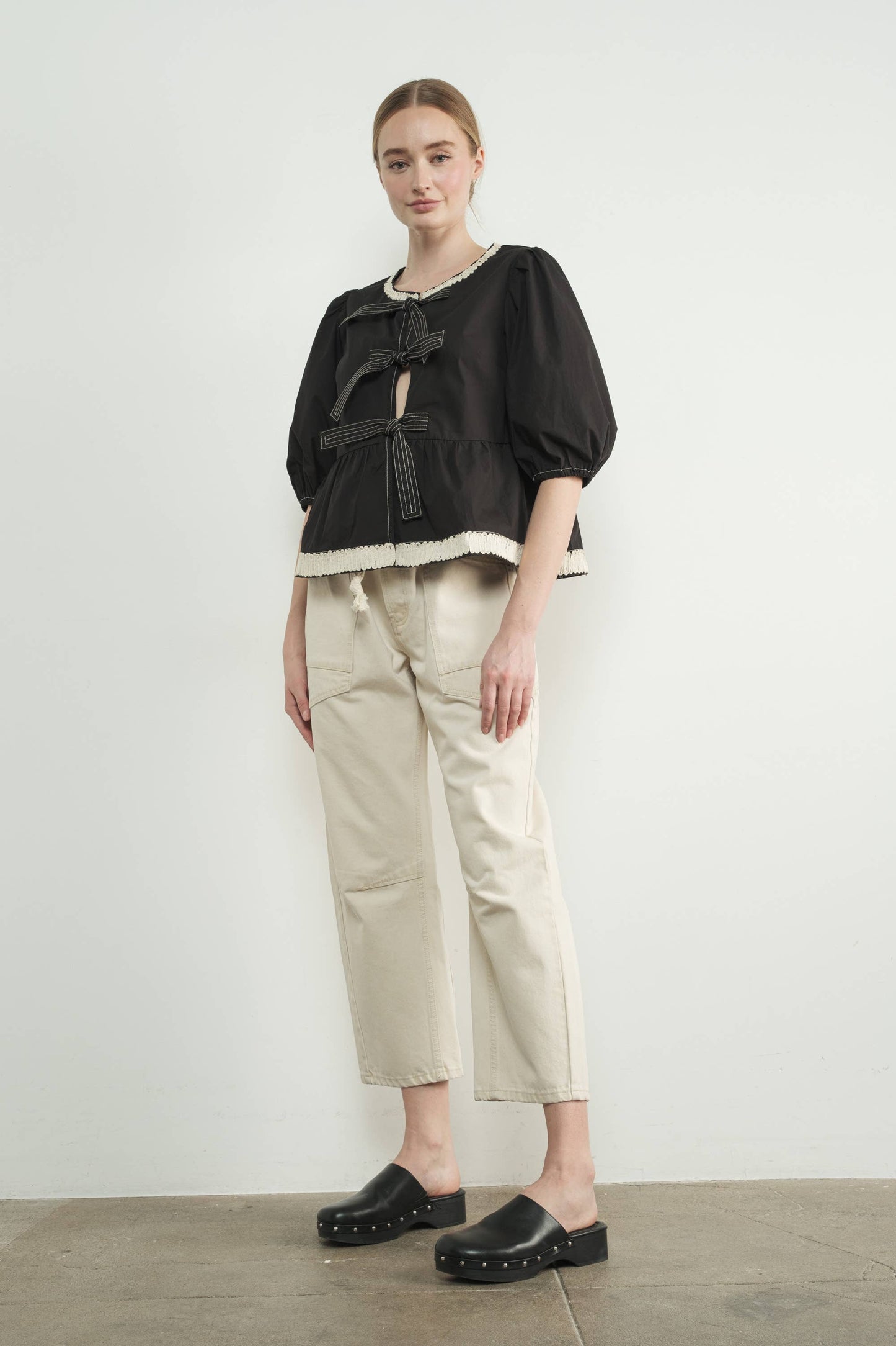 BARREL DENIM PANTS WITH EYELET WAIST