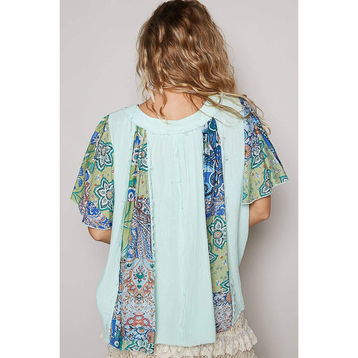 Round neck ruffle short sleeve printed woven top