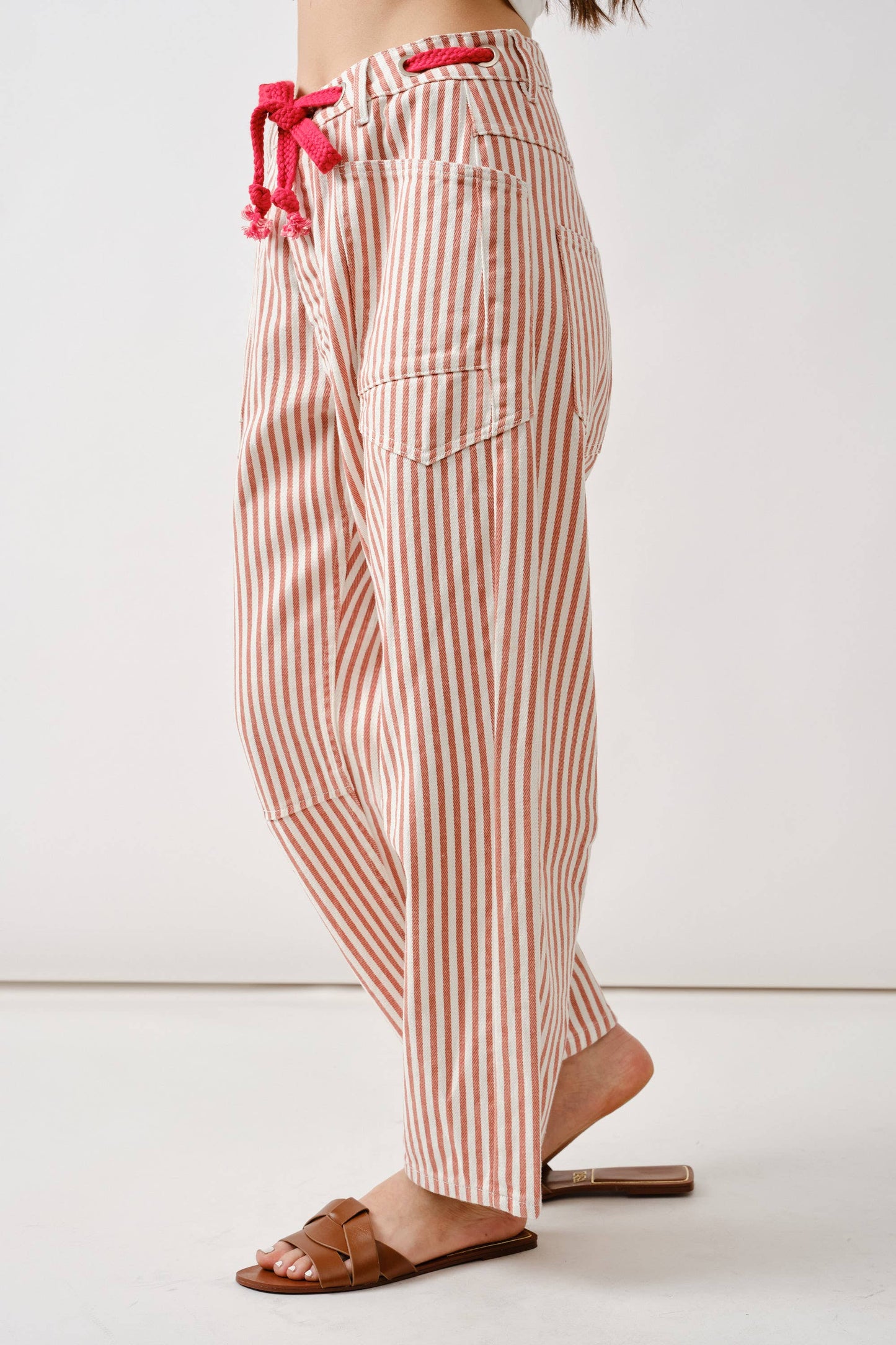 BARREL DENIM PANTS WITH EYELET WAIST