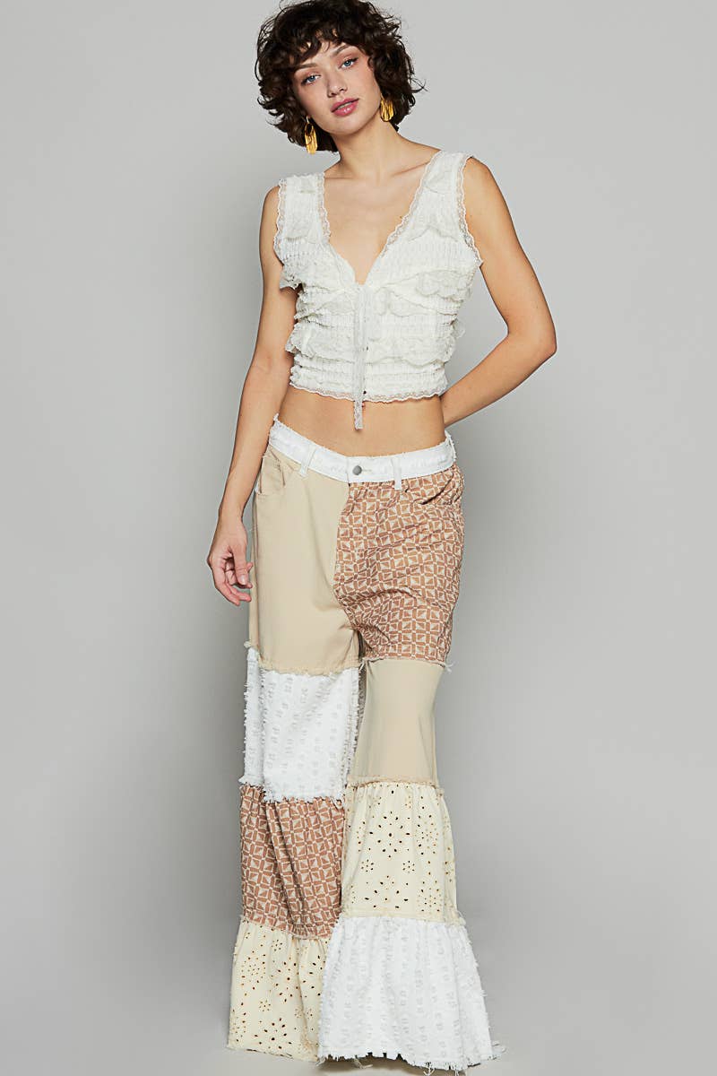 V-neck sleeveless cropped woven lace top