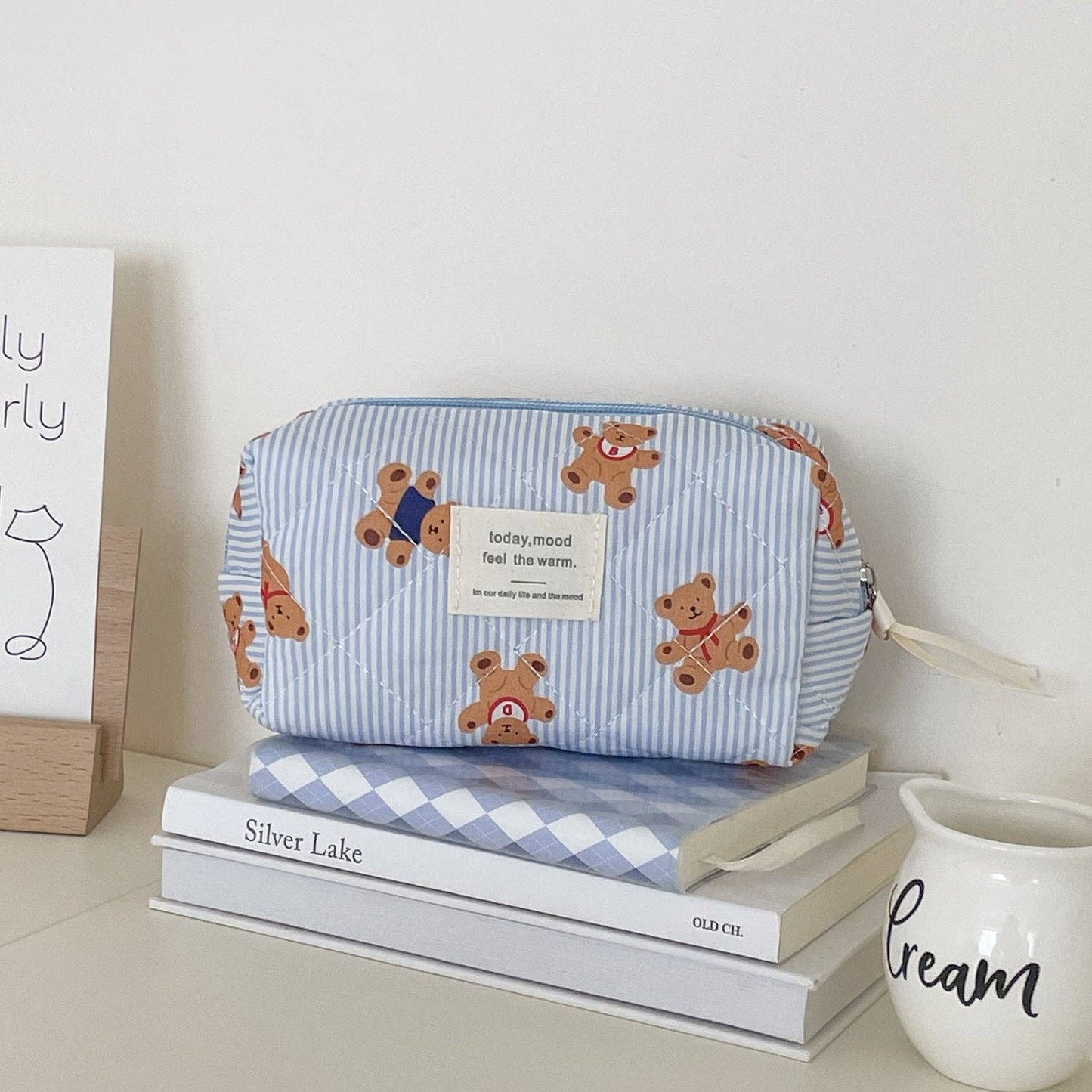 Cute Bear Print Striped Make Up Bag DP25A555