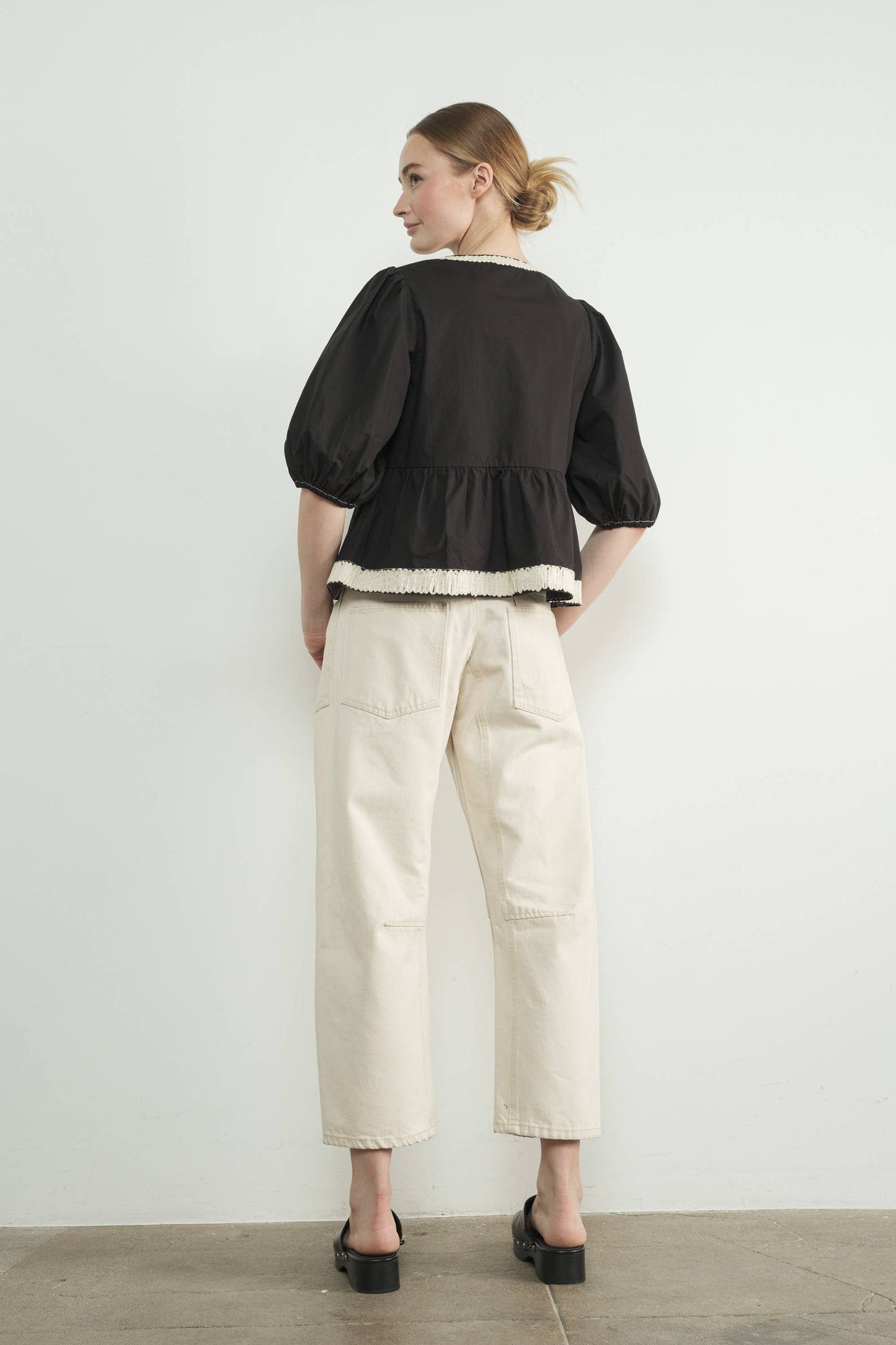 BARREL DENIM PANTS WITH EYELET WAIST