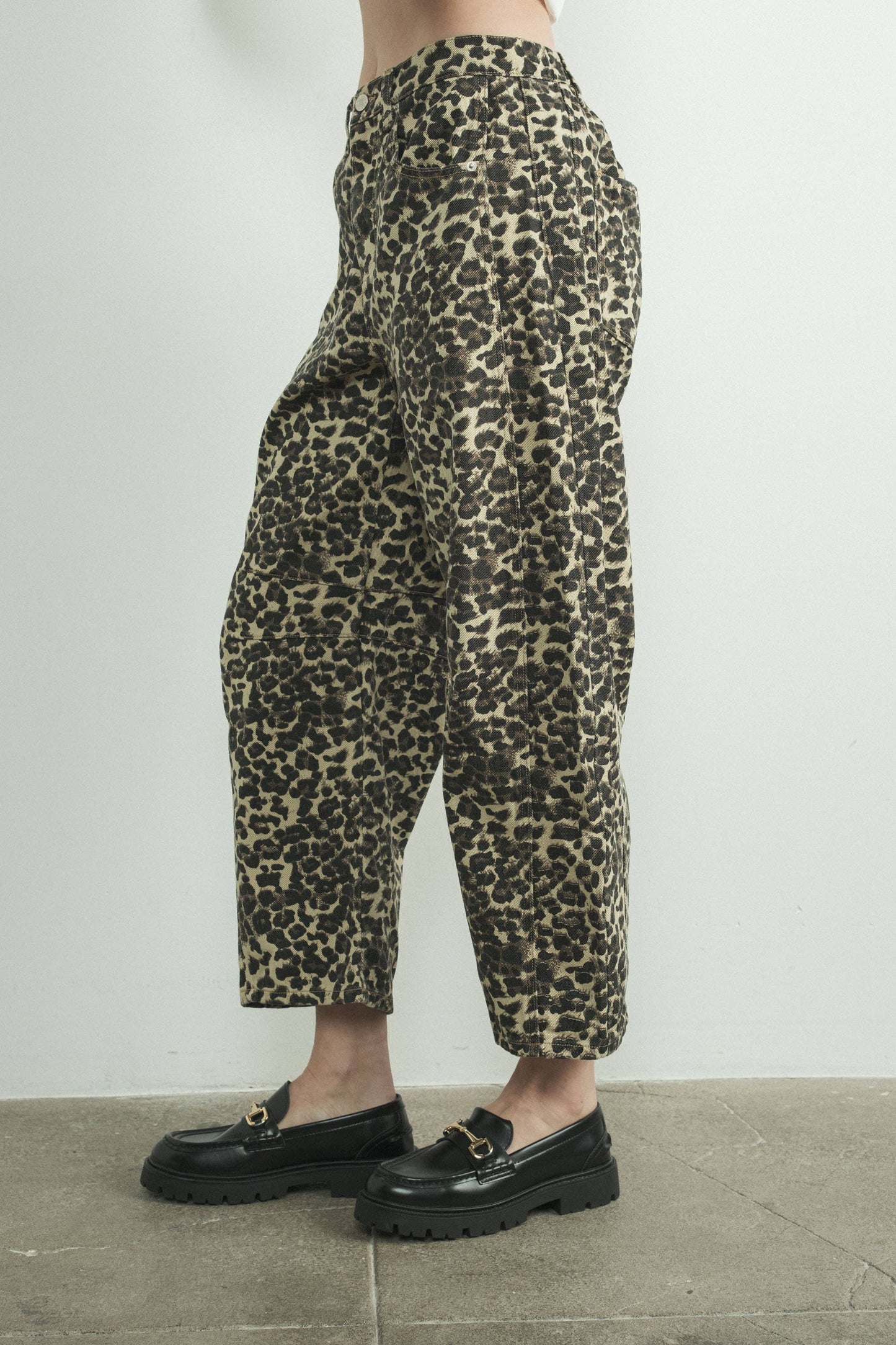 ANIMAL LOUCHY RELAX FIT DENIM ANIMAL PRINT PANTS