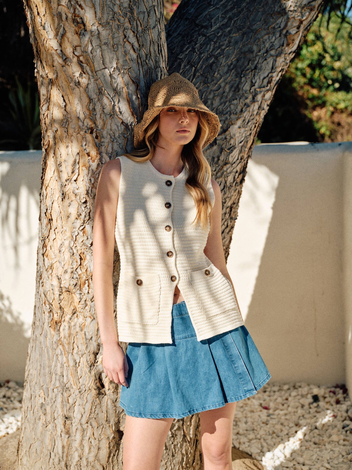 SWEATER BUTTON DOWN VEST
