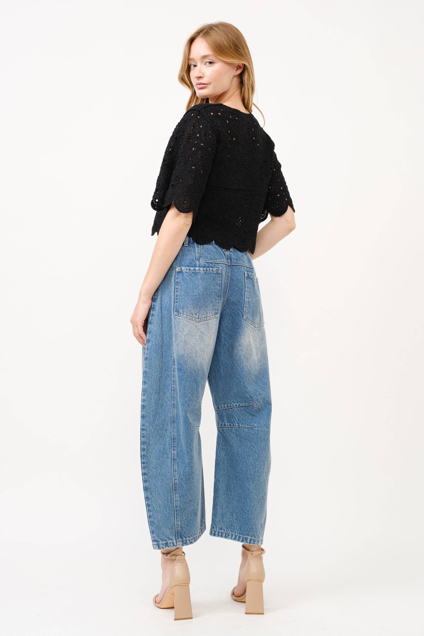 SLOUCHY RELAX FIT CROP BARREL JEANS