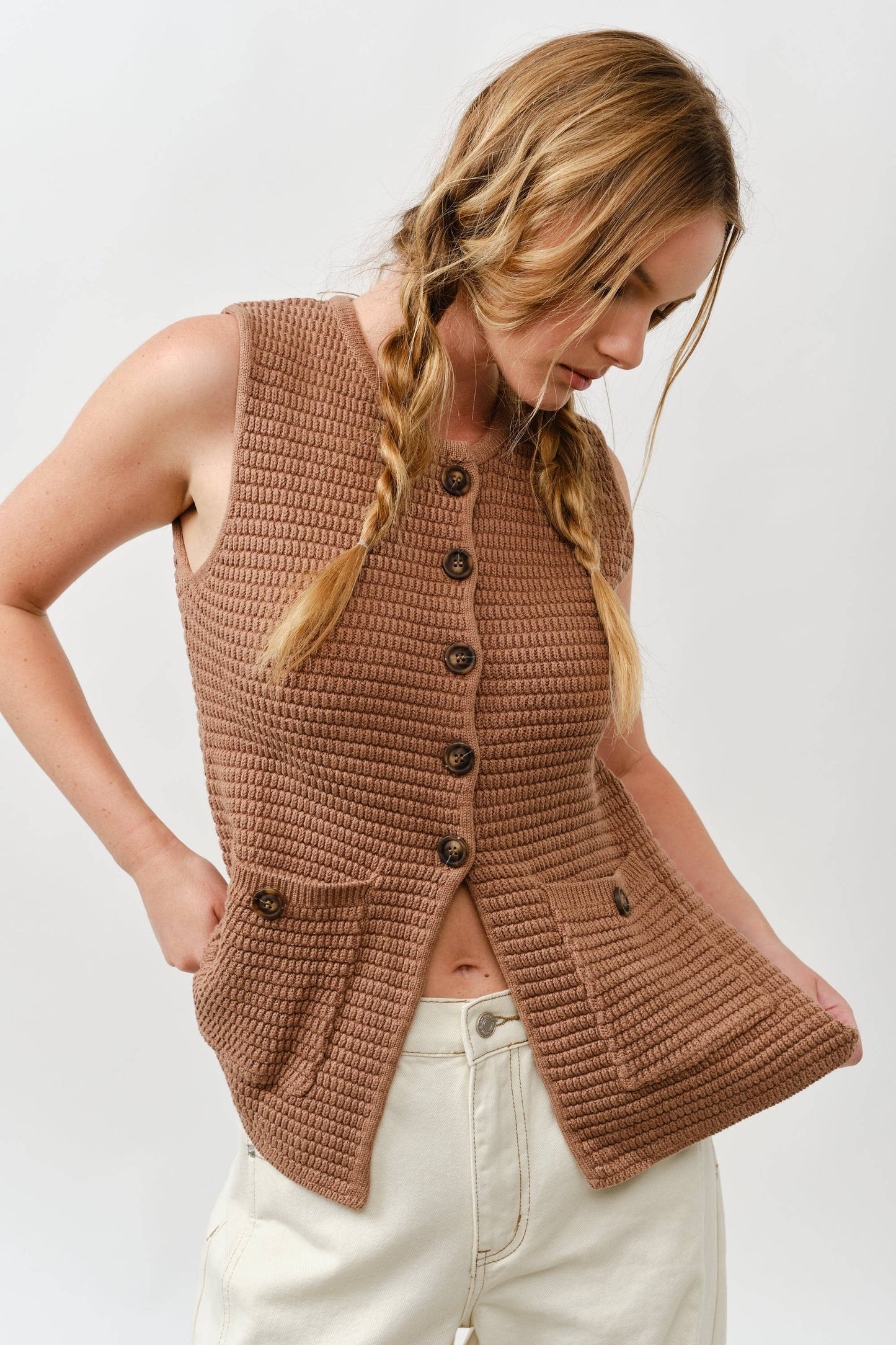 SWEATER BUTTON DOWN VEST