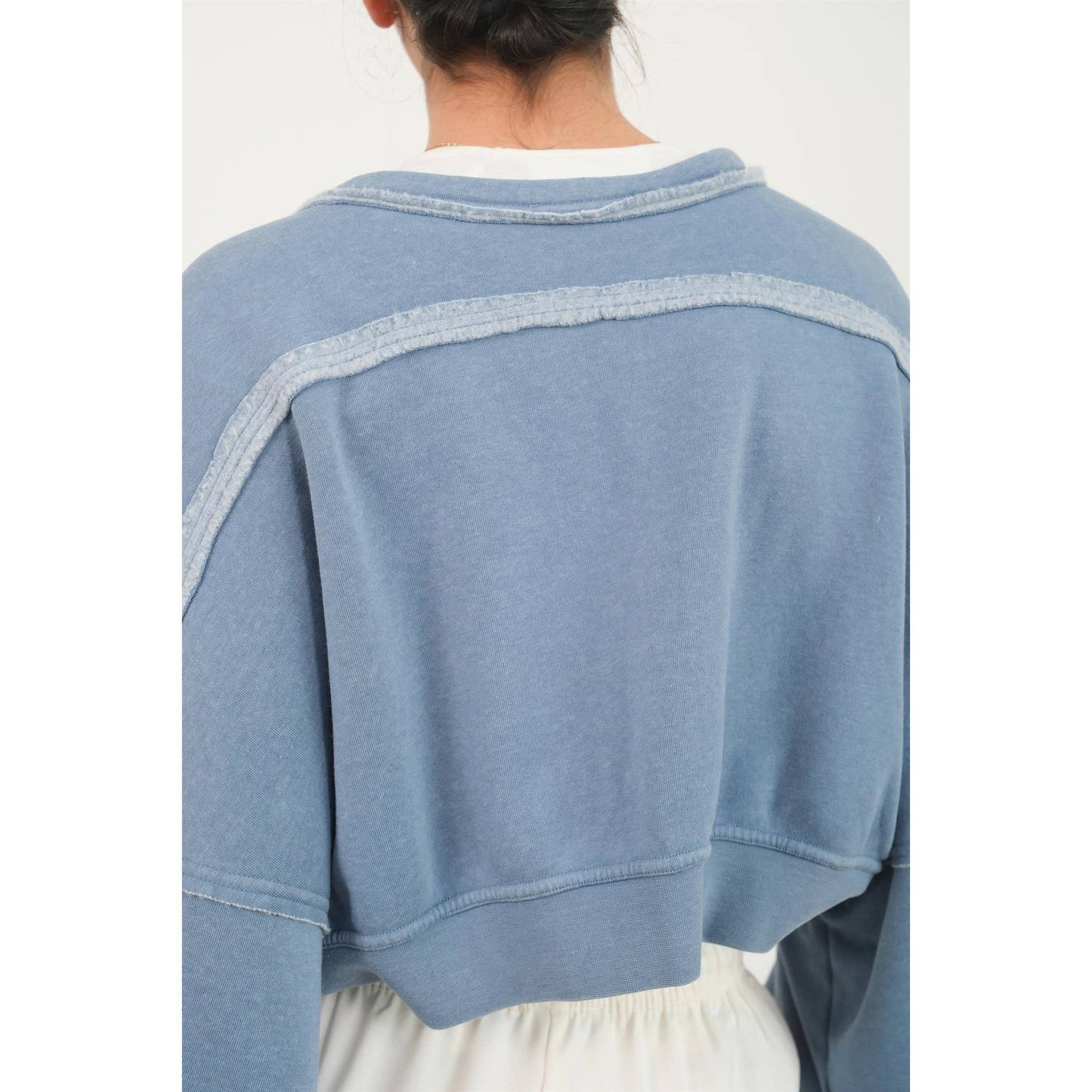 OVERSIZED CONTRAST CROPPED SHRUG