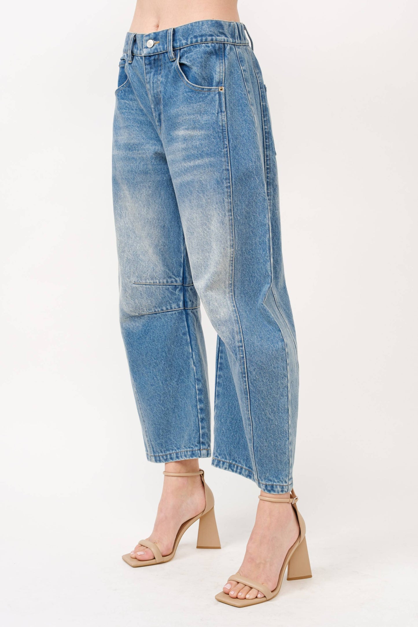 SLOUCHY RELAX FIT CROP BARREL JEANS