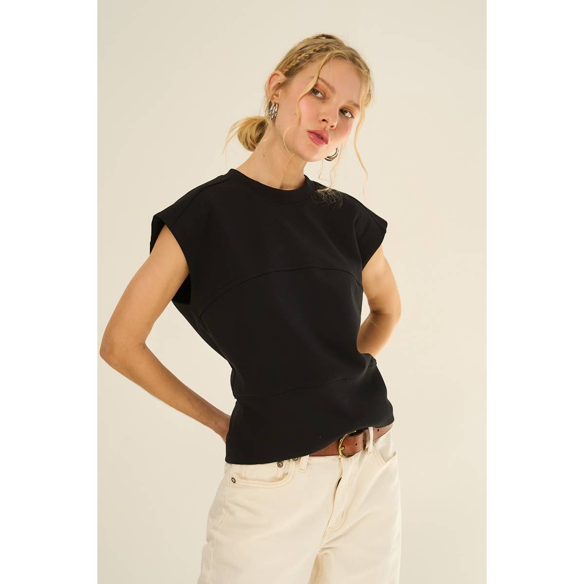 Back Buckle Sleeveless Knit Top