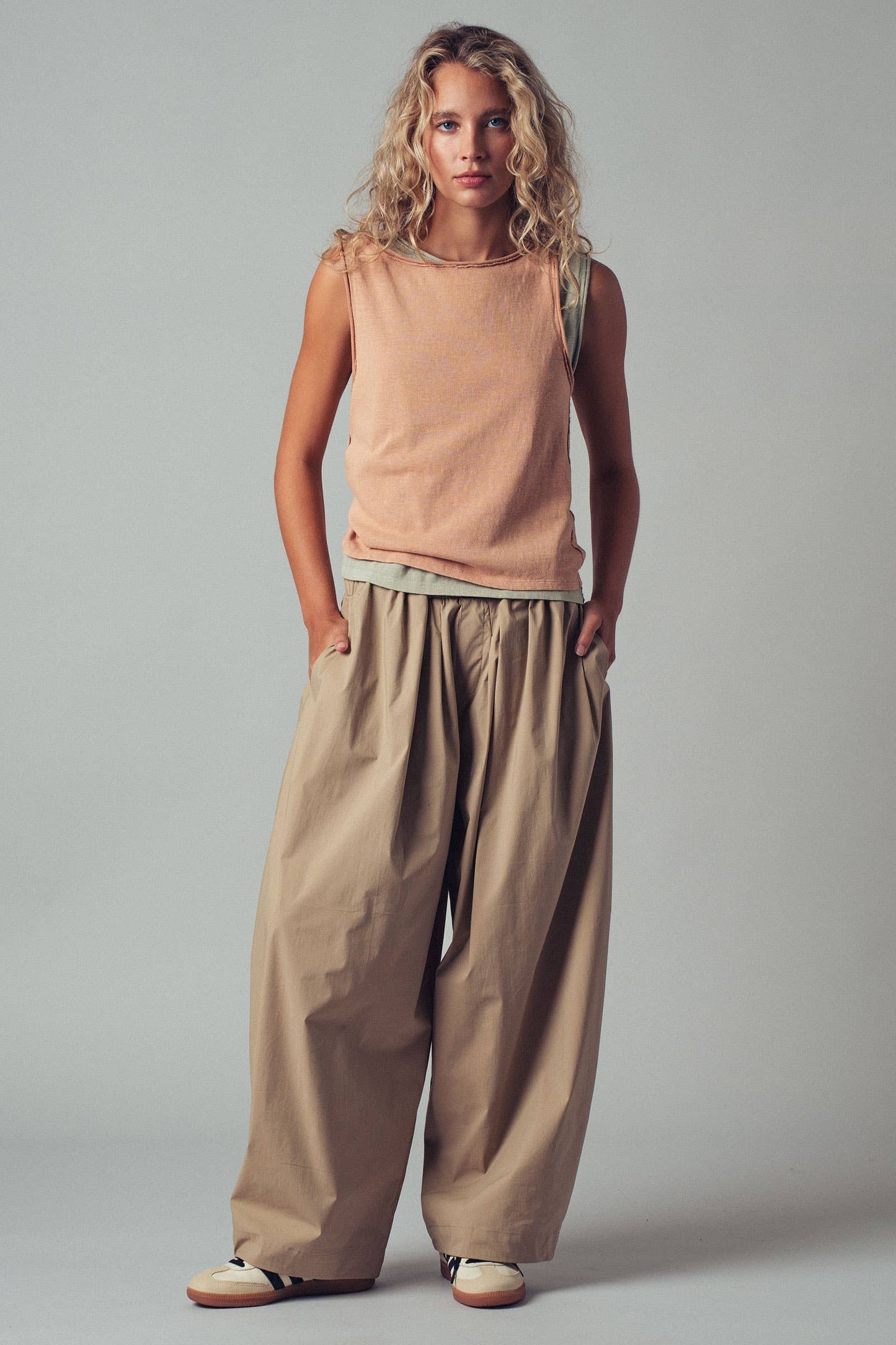 Contrast Waist Cocoon Leg Pants