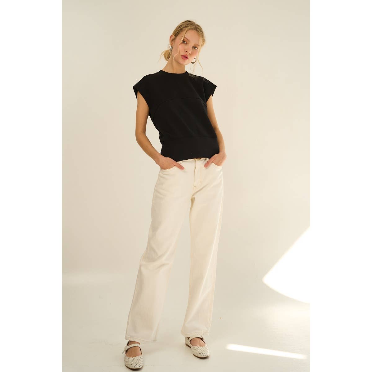 Back Buckle Sleeveless Knit Top