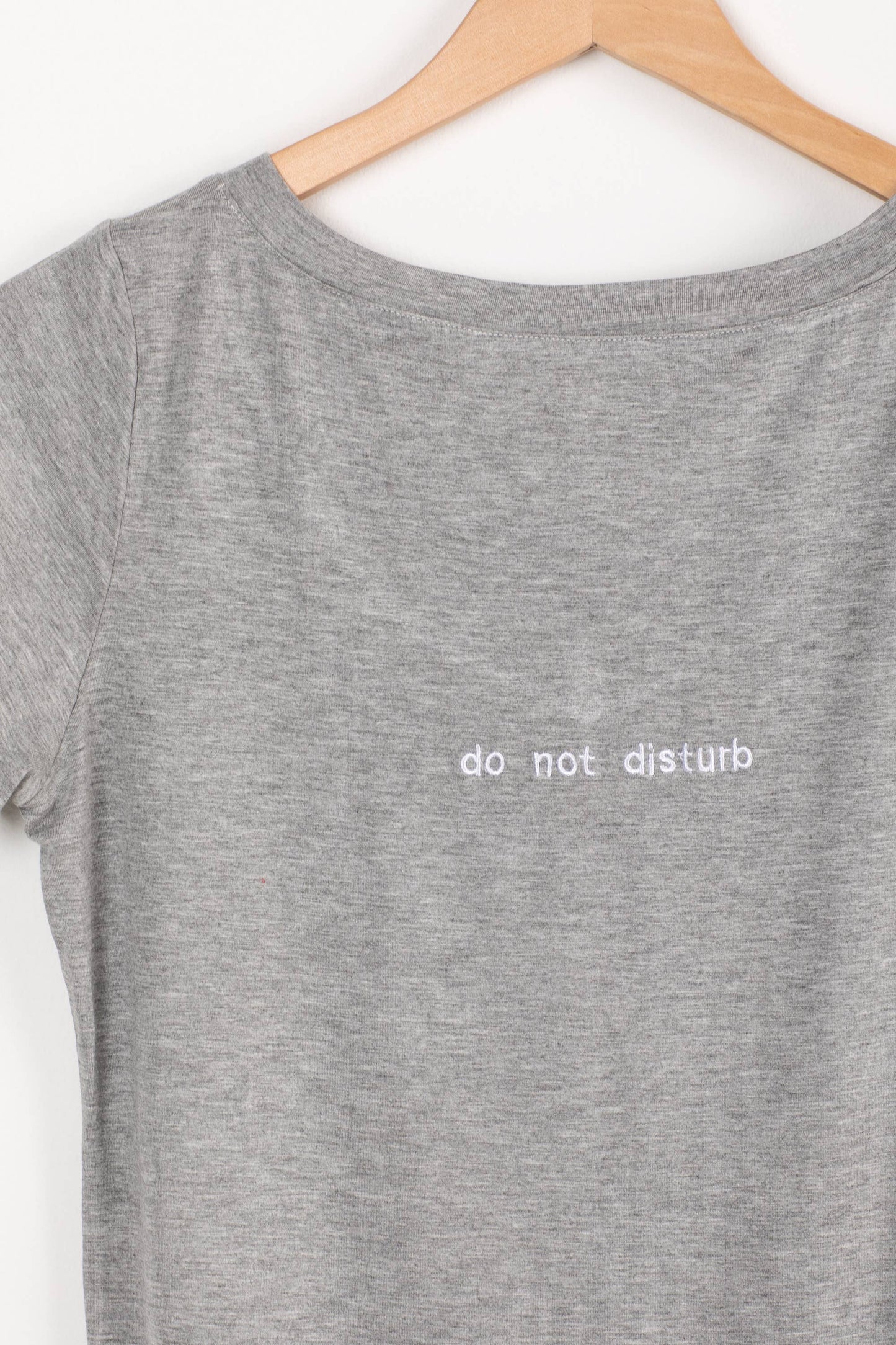 Do Not Disturb V-Neck Tee Loungwear