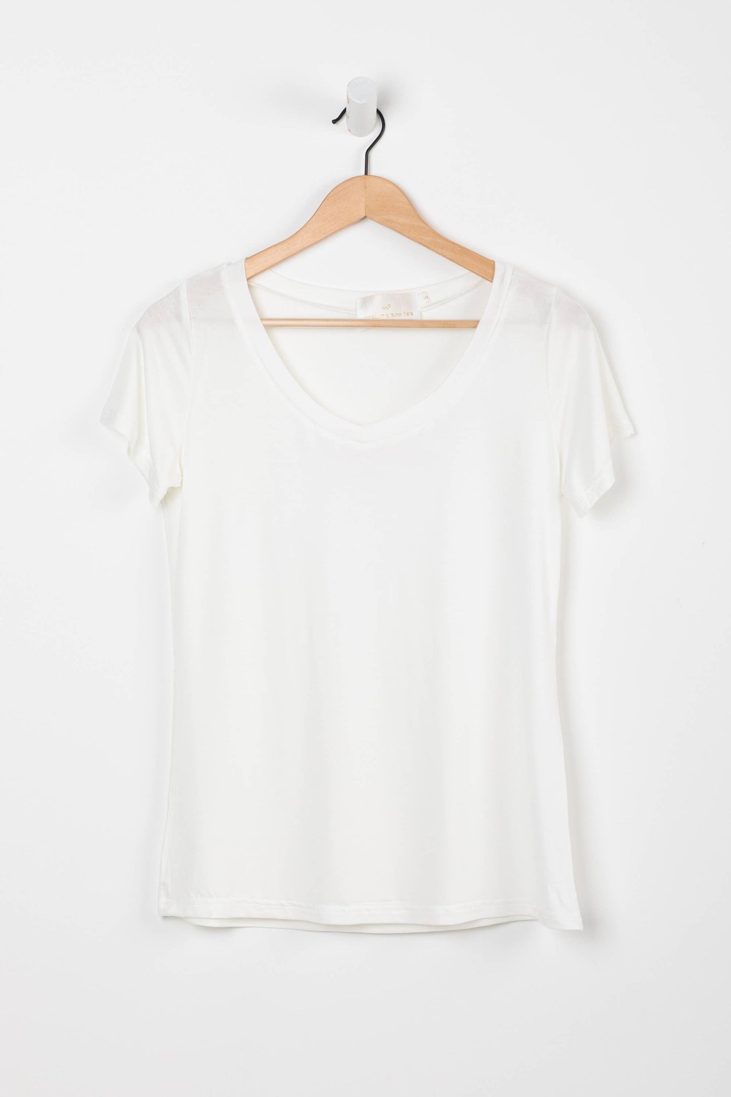 Do Not Disturb V-Neck Tee Loungwear