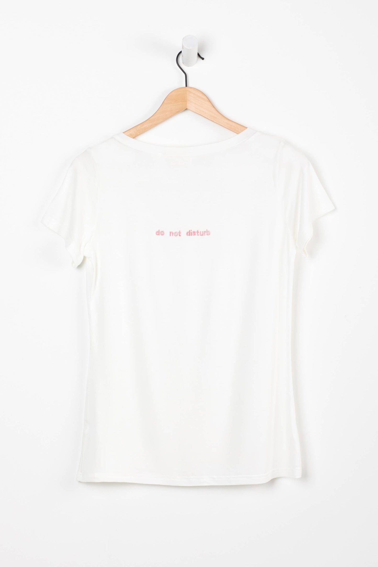 Do Not Disturb V-Neck Tee Loungwear