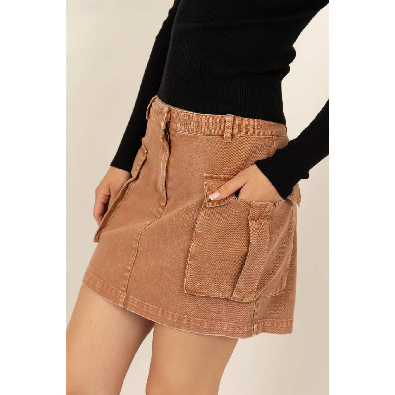 MINERAL WASHED CARGO MINI SKIRT