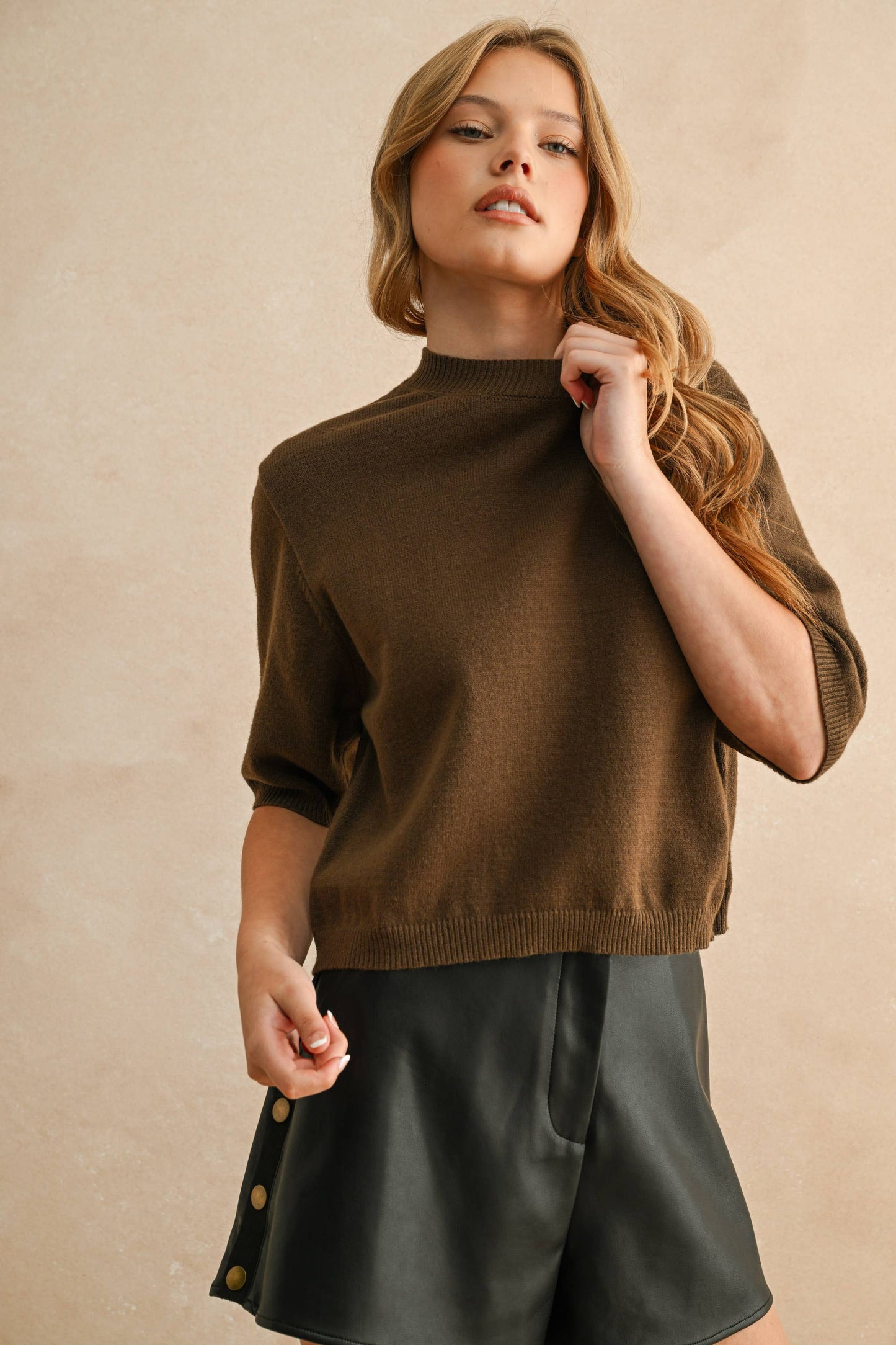 T3675   SHORT SLEEVE SWEATER TOP