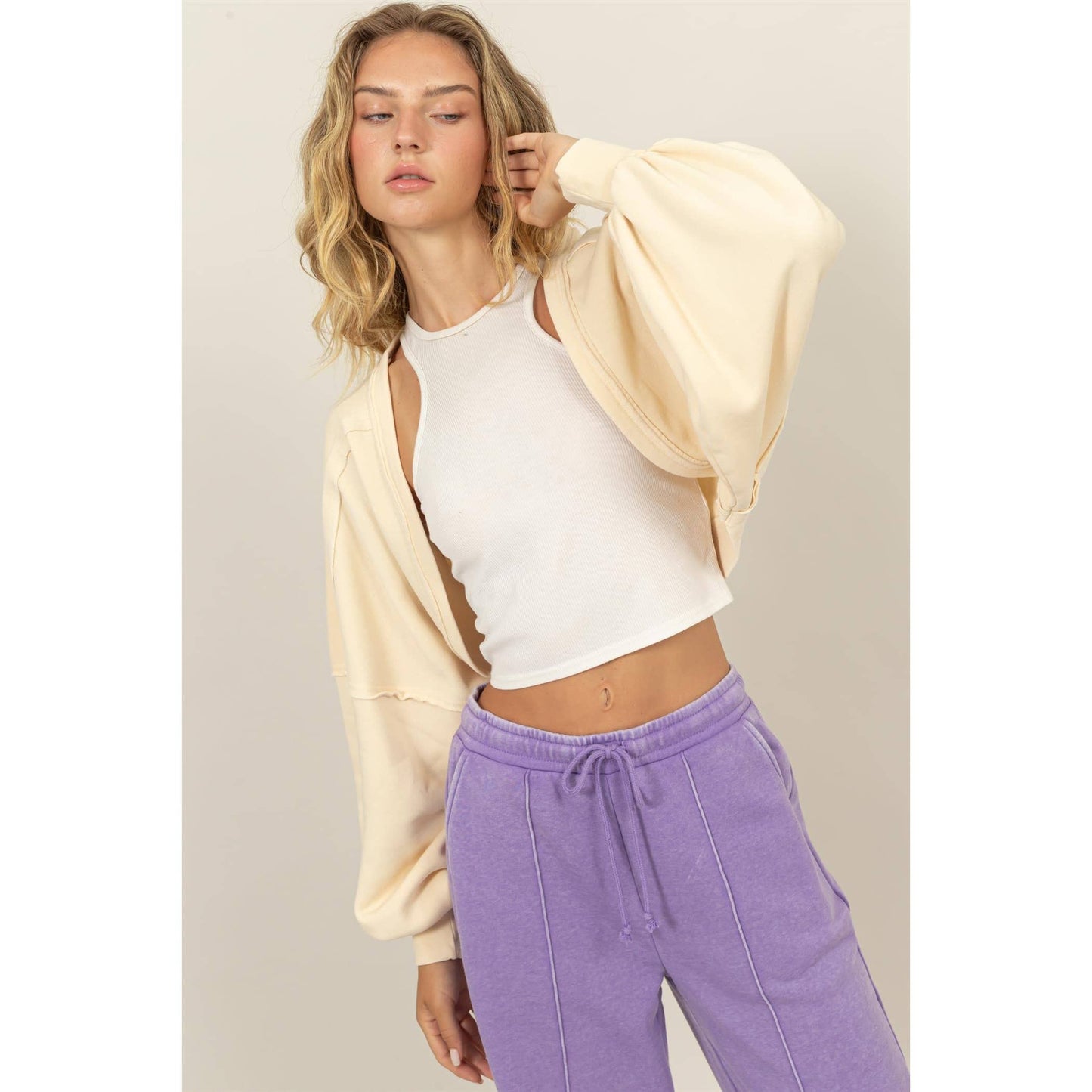 OVERSIZED CONTRAST CROPPED SHRUG