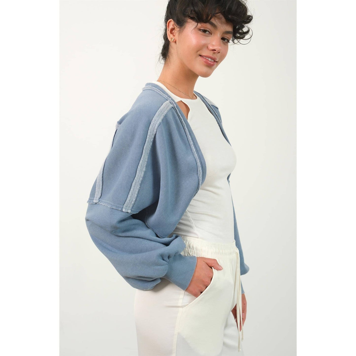 OVERSIZED CONTRAST CROPPED SHRUG