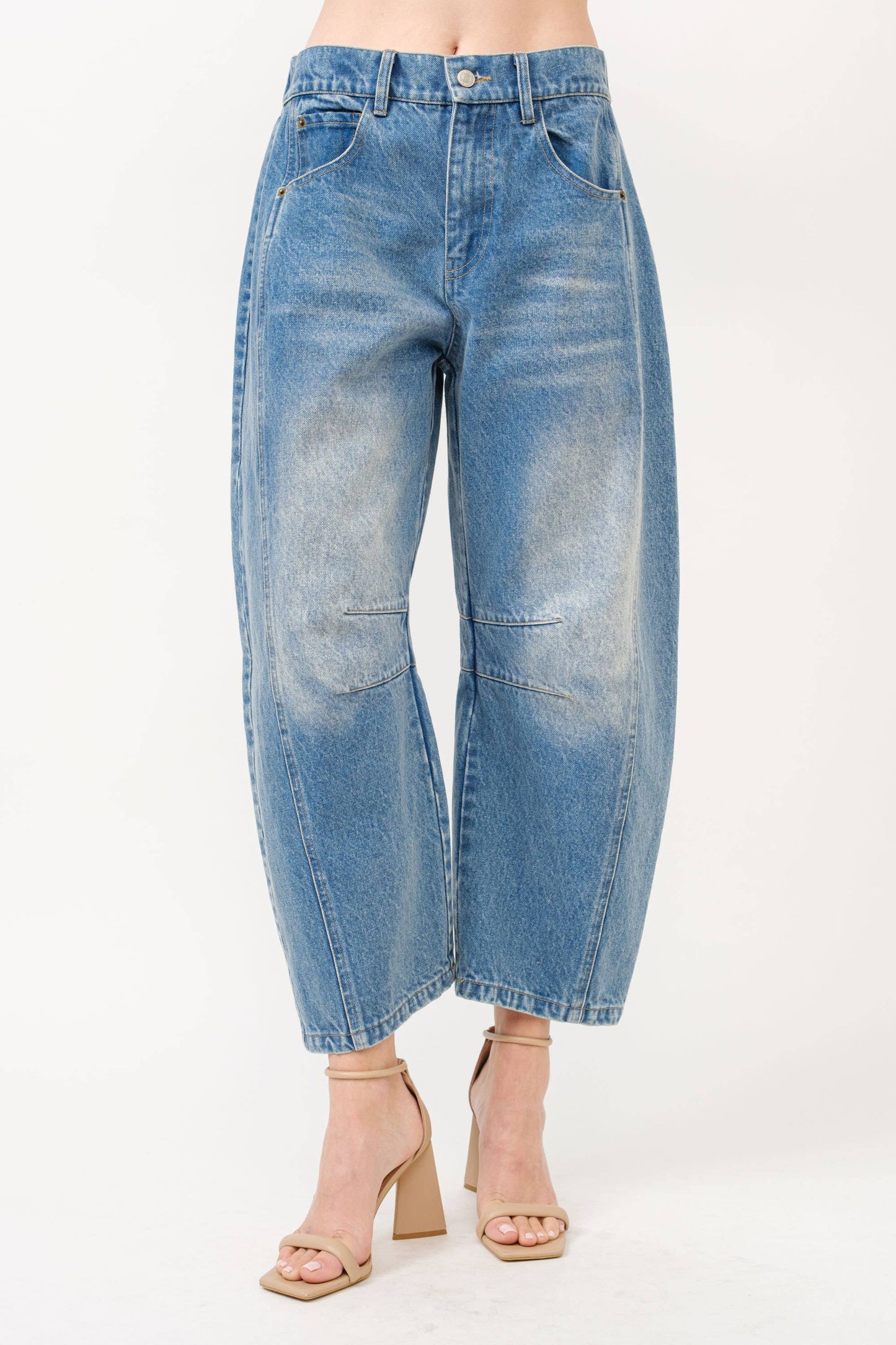 SLOUCHY RELAX FIT CROP BARREL JEANS