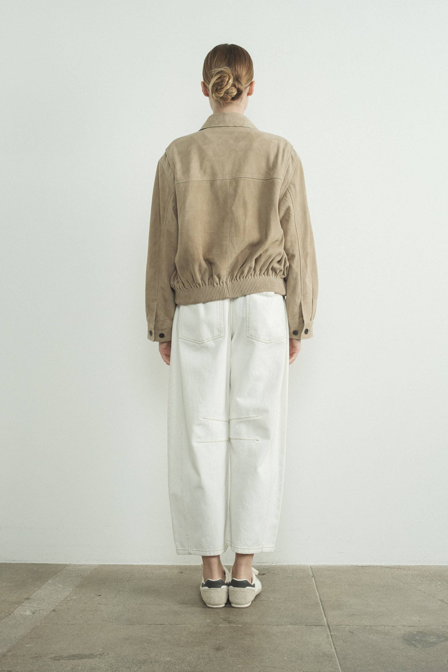 SLOUCHY RELAX FIT CROP BARREL JEANS