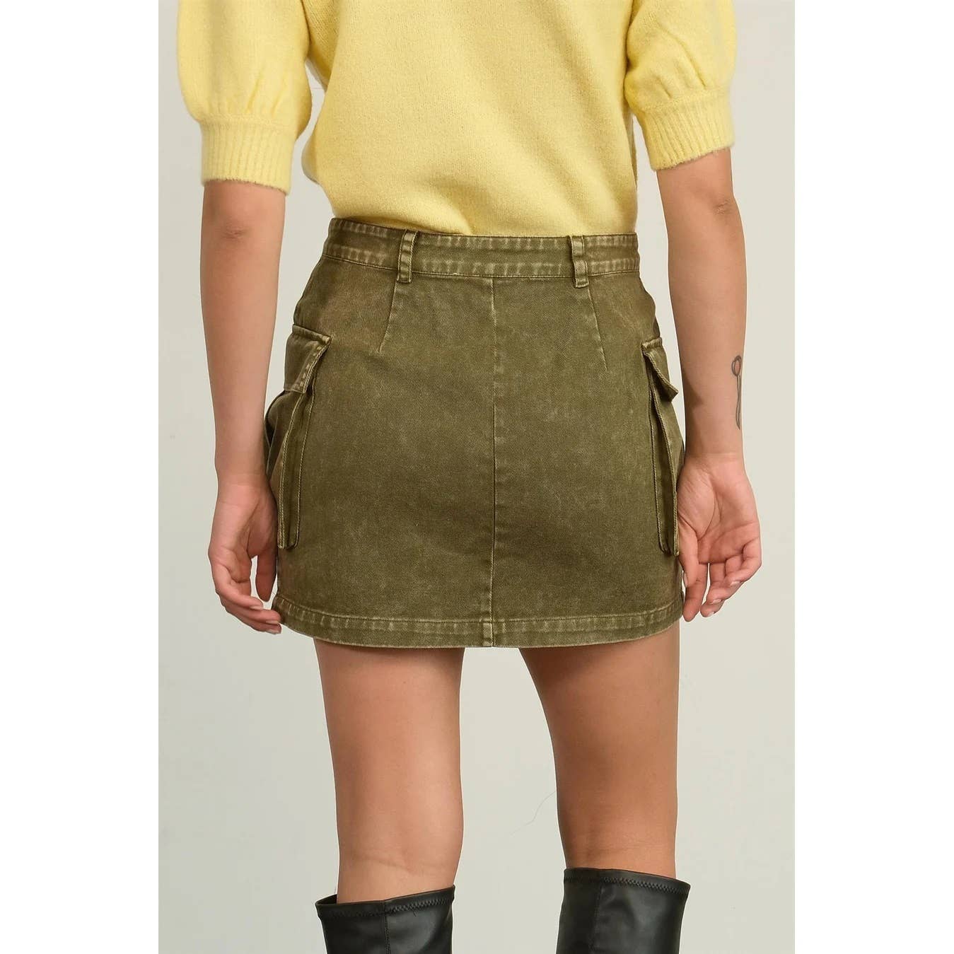 MINERAL WASHED CARGO MINI SKIRT