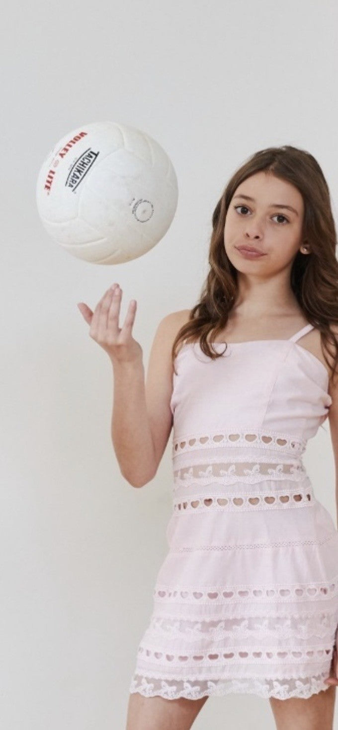 Theme NYC - Isabella White Heart Bow Lace Dress