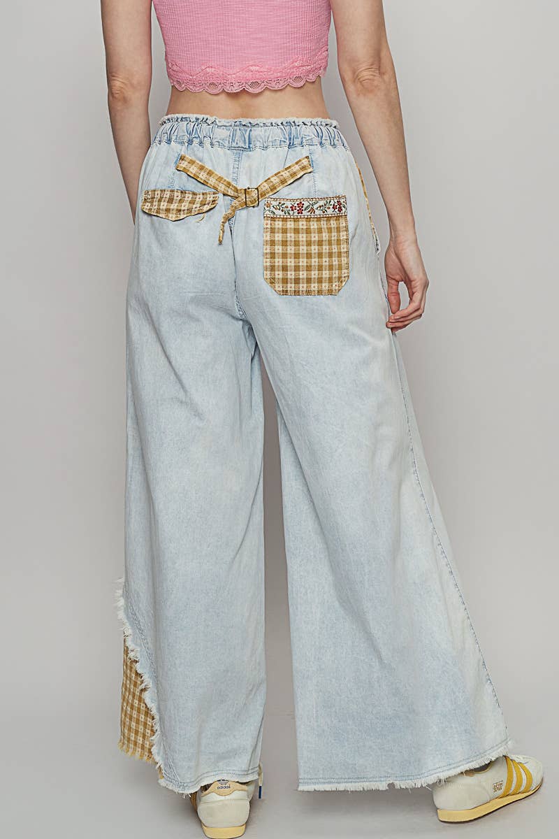 Contrast buckle back detail floral trim down woven pants