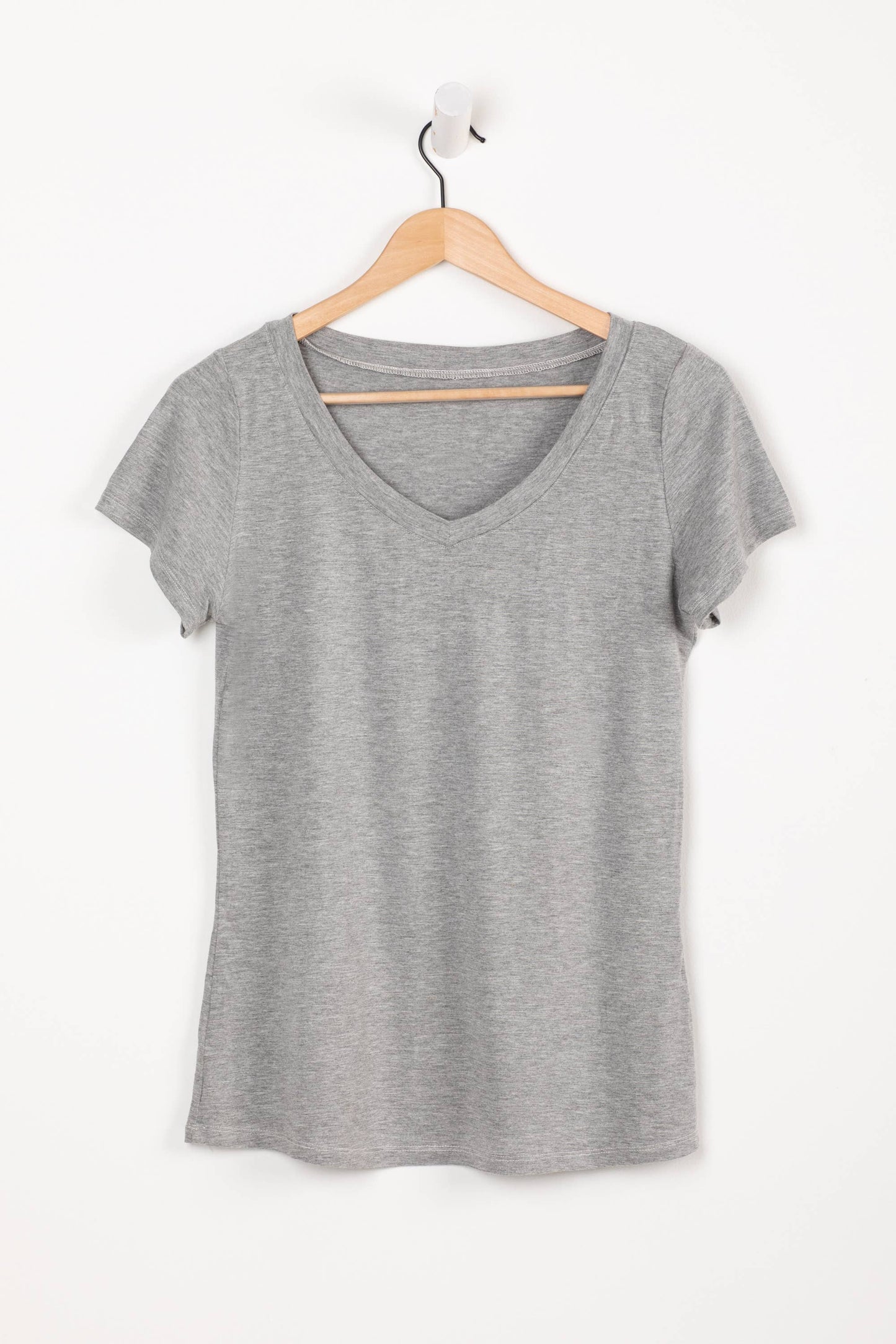 Do Not Disturb V-Neck Tee Loungwear