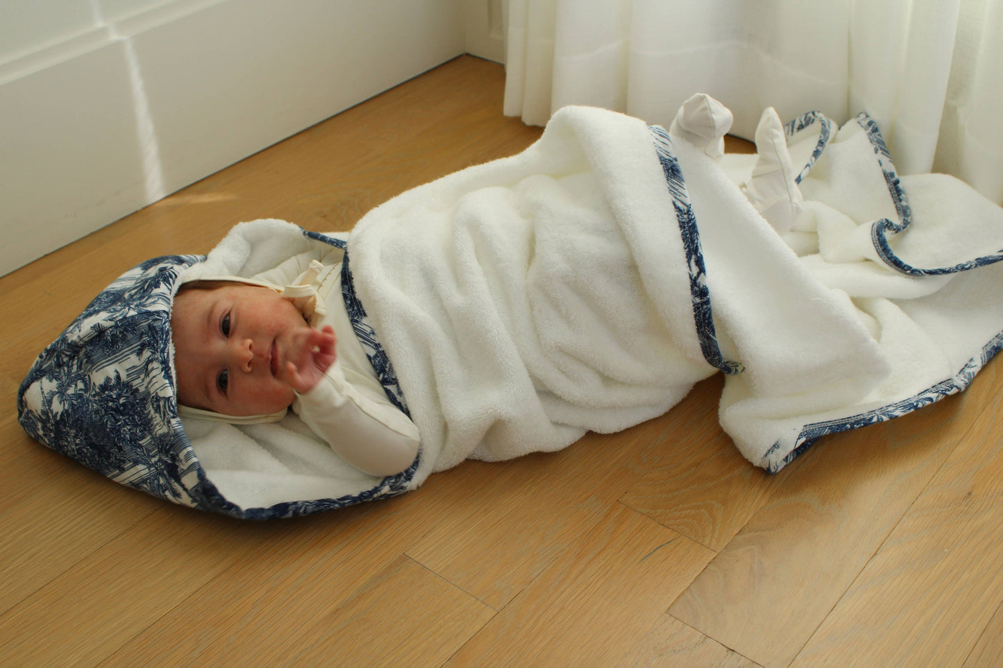 Blue Toile Hooded Bath Towel