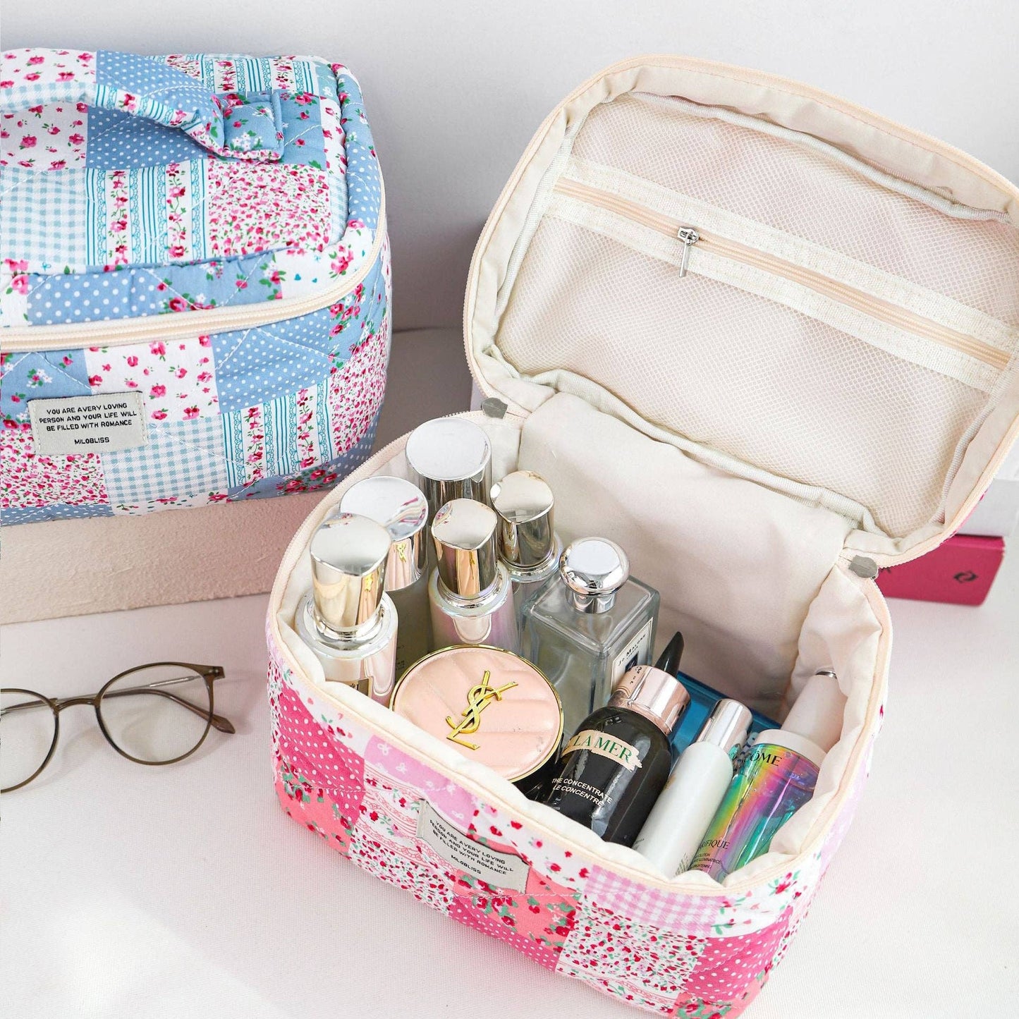 Colorful Flower Print Portable Make Up Bag DP25C562
