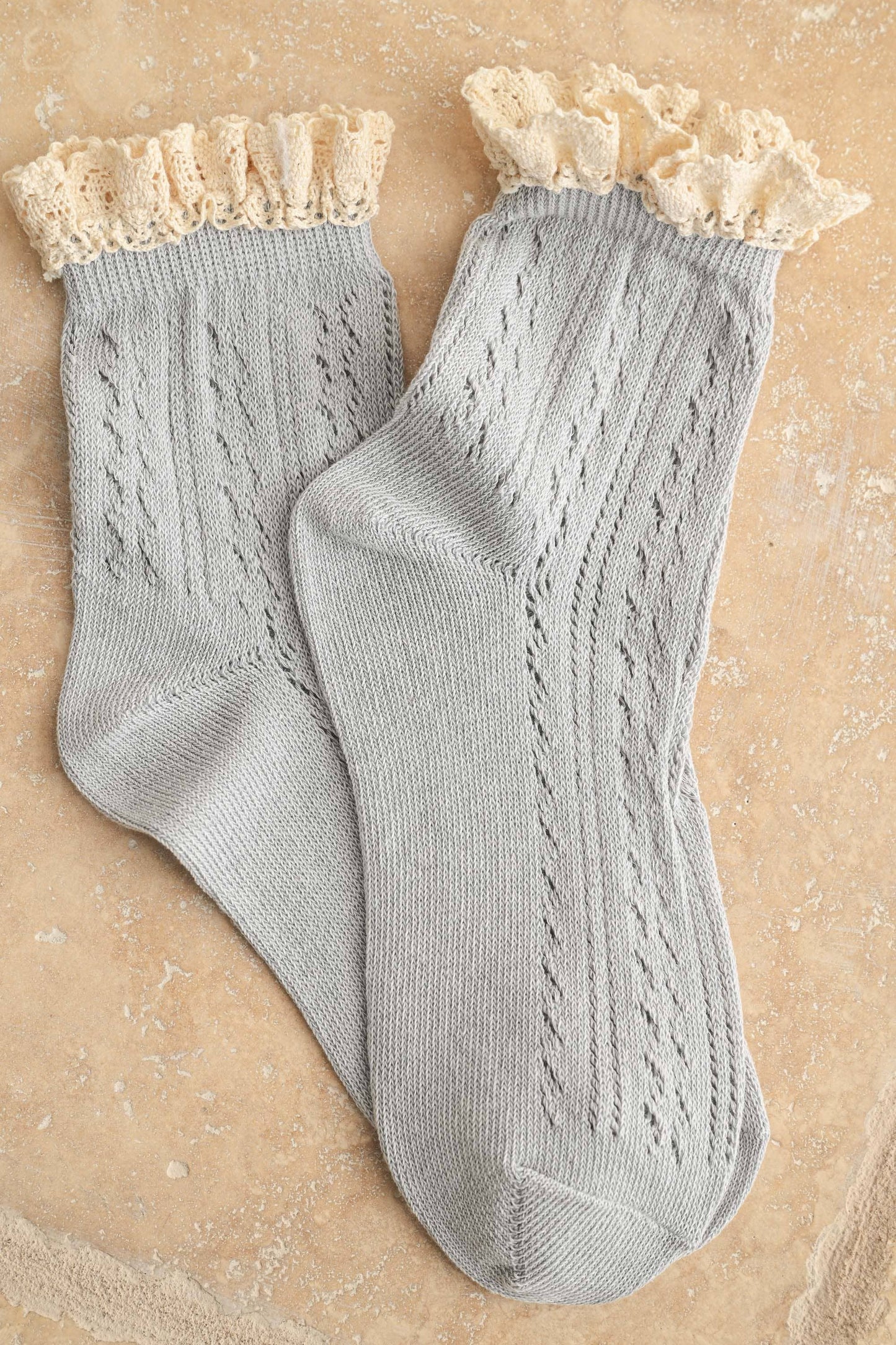A5369   NET POINTELLE WITH CROCHET TRIM SOCKS