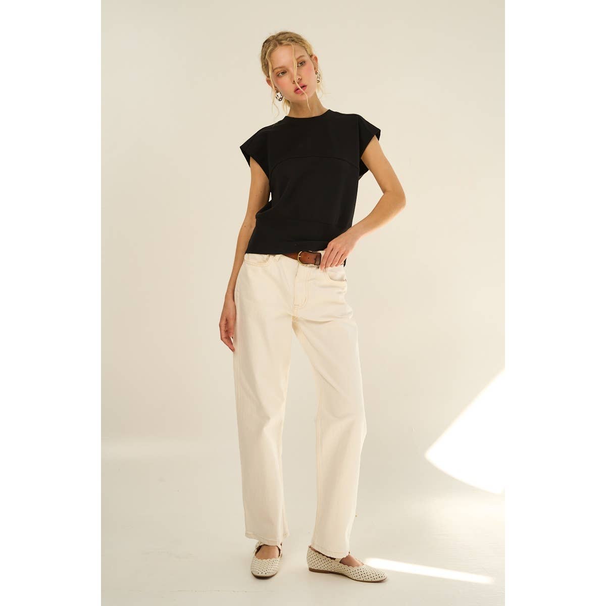 Back Buckle Sleeveless Knit Top